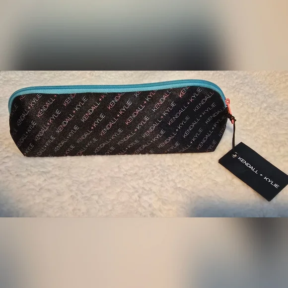 NYX Makeup, Kendall + Kylie Pouch With Makeup Accessories - Picture 2 of 14